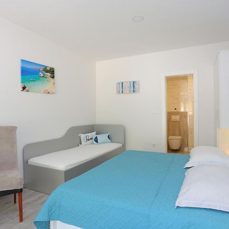 Apartments By The Sea Brela, Makarska - 6688 Quarto foto