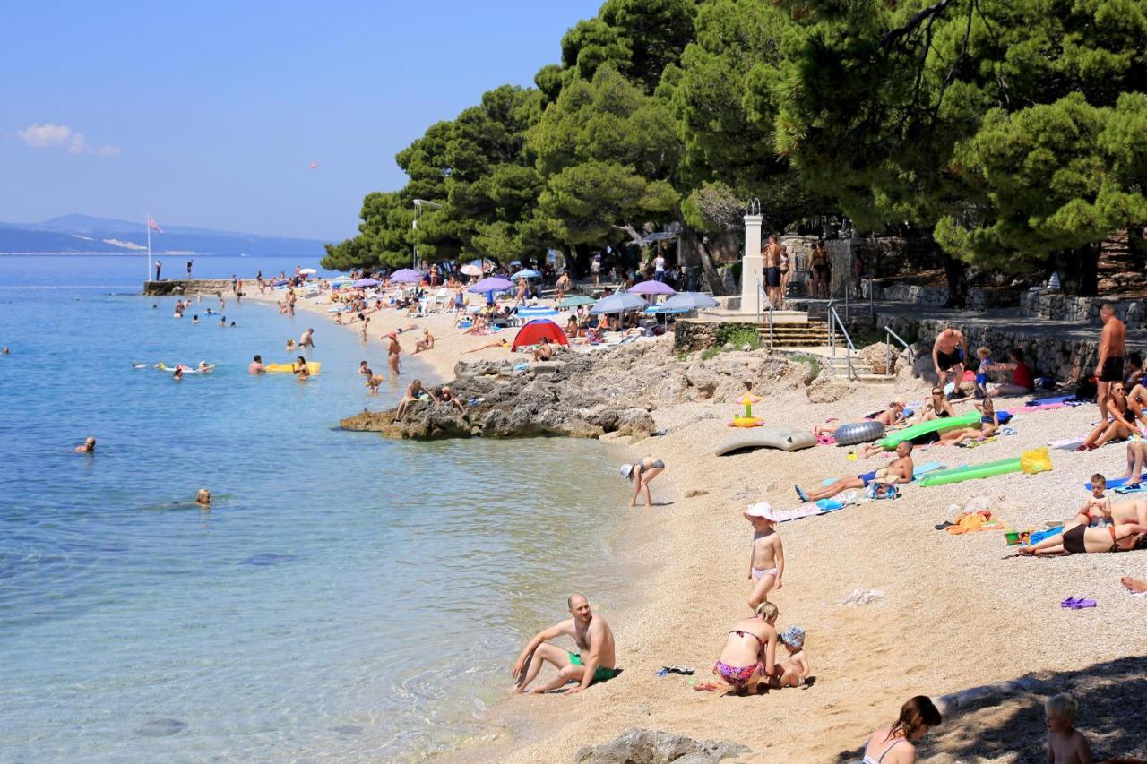 Apartments By The Sea Brela, Makarska - 6688 Exterior foto