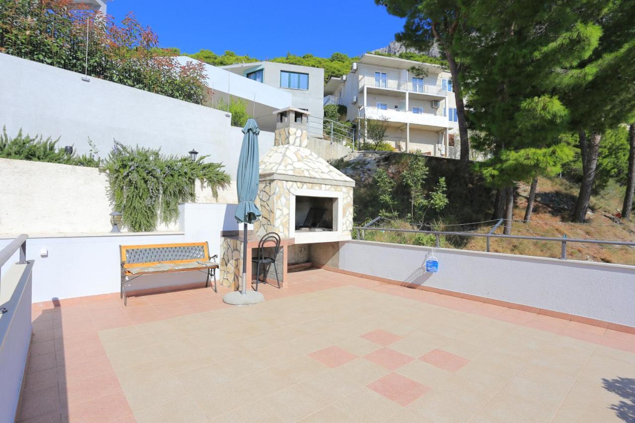 Apartments By The Sea Brela, Makarska - 6688 Exterior foto
